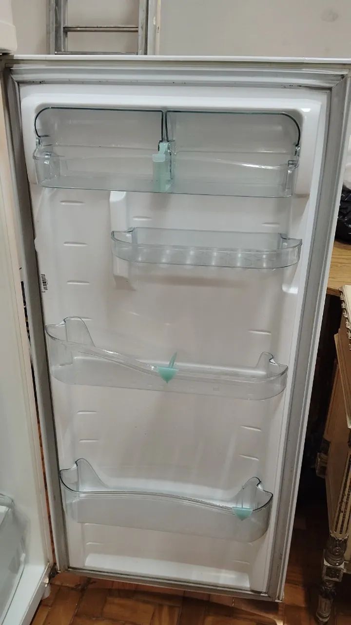 Geladeira R$ 1600.00 ZAP * - Foto 4