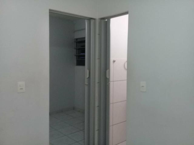 Kitnetes / quitinetes - com segurança - setor Campinas - Foto 6