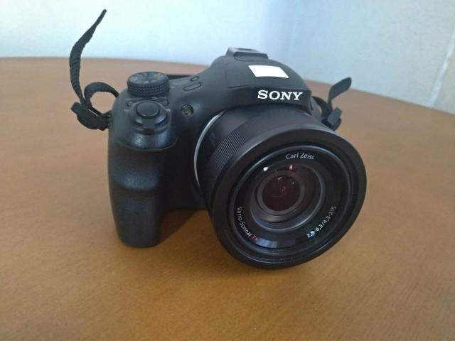 Camera Sony HX400V