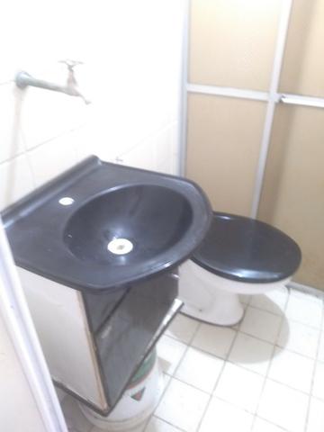 Apartamento 02 quartos C.Funcionários Vendo ou Alugo - Foto 5