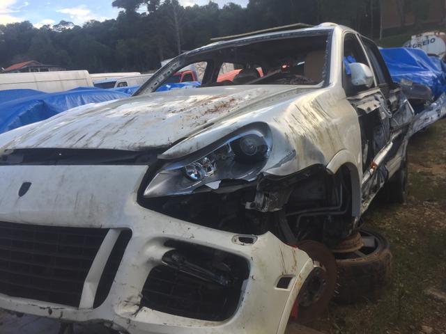 Sucata Porsche Cayenne Turbo 2009