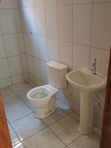 Casa de laje 2 qtos. vendo o ágio: 15.000, 00!! individual sozinha no lote. - Foto 3