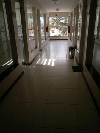 Excelente sala comercial na Avenida principal do Sol Nascente - Foto 2