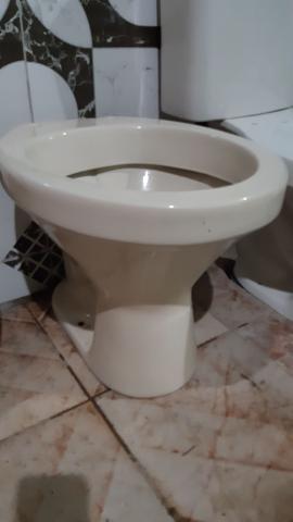 Lindo vaso na cor BEGE em alto brilho da marca SANTA CLARA - Foto 4