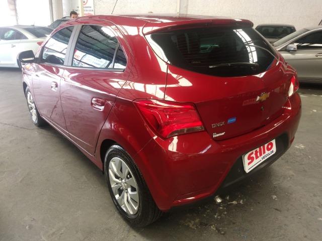Onix Hatch Lt 1.4 Automatico Flex 8v 2018 Vermelho Un Dona ! - Foto 10
