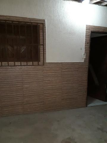 Casa com 1 quarto no conj. Santarém prox. A Itapetinga em condomínio fechado