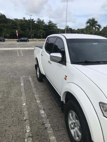 Mitsubishi Triton branca diesel 3.2 Hpe 2013 / 2013 4x4. Muito nova. 4 pneus novos - Foto 6