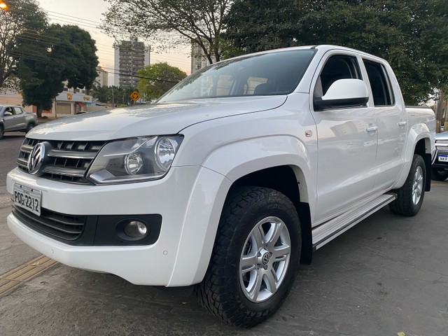 VOLKSWAGEN AMAROK 2.0 4X4 OUT 2015