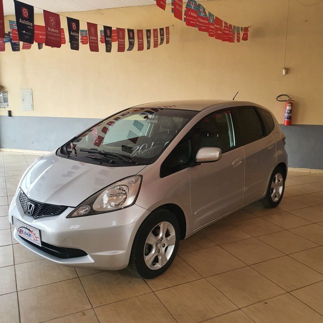 FIT LX 1.4 AUTOMÁTICO COMPLETO