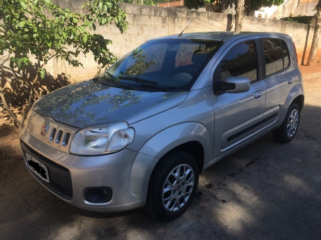 FIAT UNO VIVACE CELEBE 1.0 2014