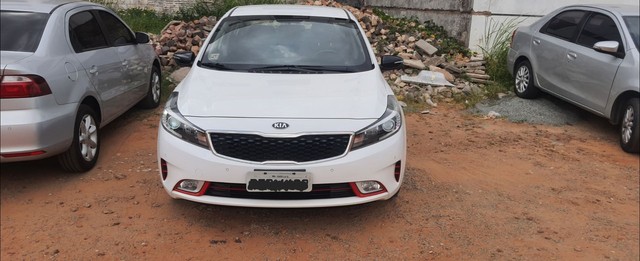 VENDO KIA CERATO 2018/2019 AUTOMÁTICO.