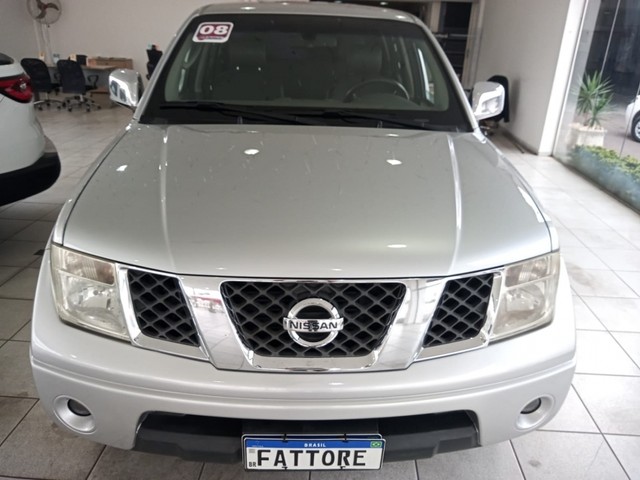 NISSAN FRONTIER SE CD TURBO DIESEL 4X4 4P