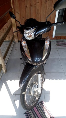 VENDO UMA LINDA BIZ NA COR CINZA 2020