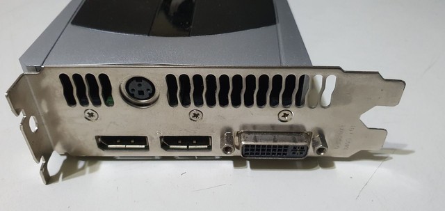 Placa de vídeo Quadro 6000 Roda tudo, programas, jogos e etc - Foto 4