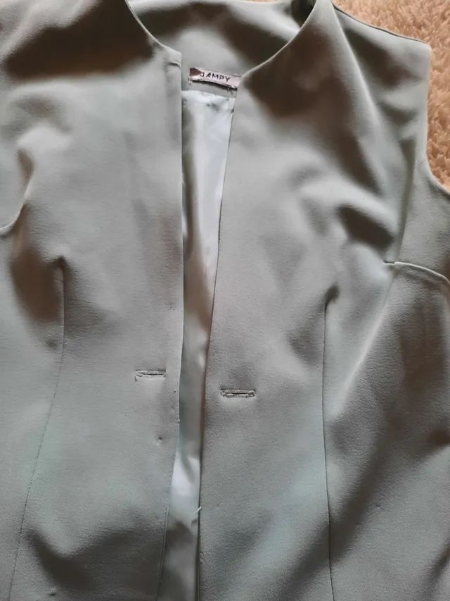 Conjunto calca e blaser verde lindo tamanho 38