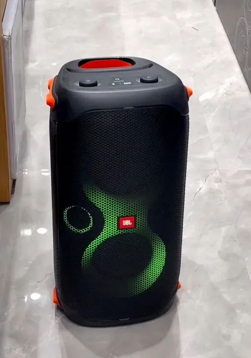 Caixa de Som JBL 110 - Potente e com Iluminação!