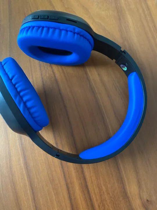 Fone de Ouvido Bluetooth com Design Moderno - Foto 4