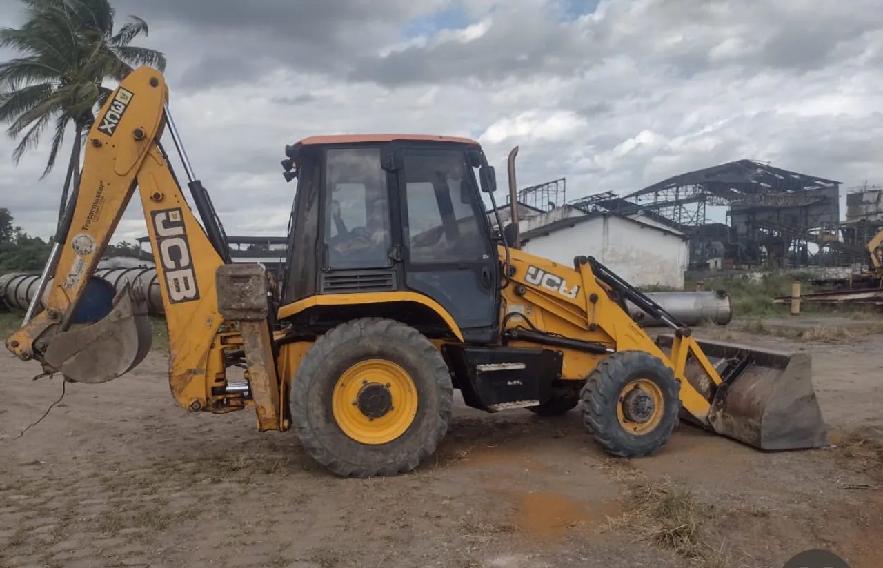 Retroescavadeira JCB - Excelente estado