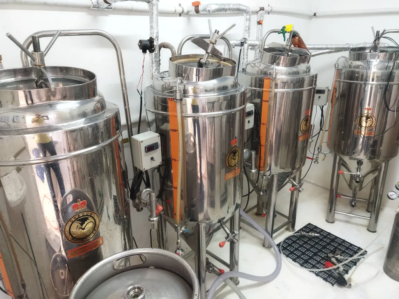 Fermentador inox 115l úteis -130 totais