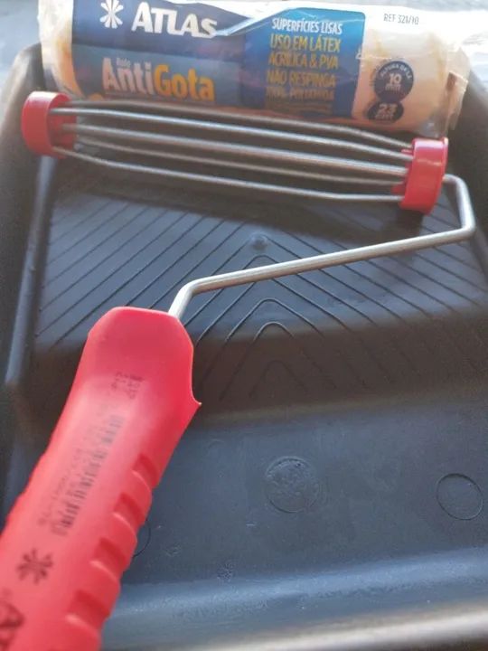 (Em Loja)Bandeja + Rolo de pintura Antigota Atlas 23cm - Foto 3