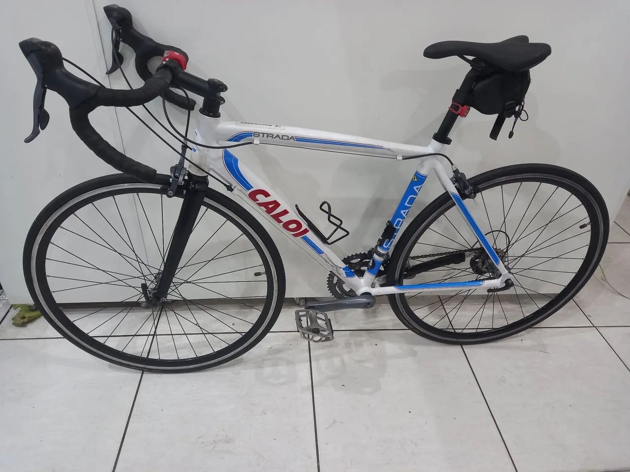 Bicicleta caloi strada apenas 200 km rodados  - Foto 4