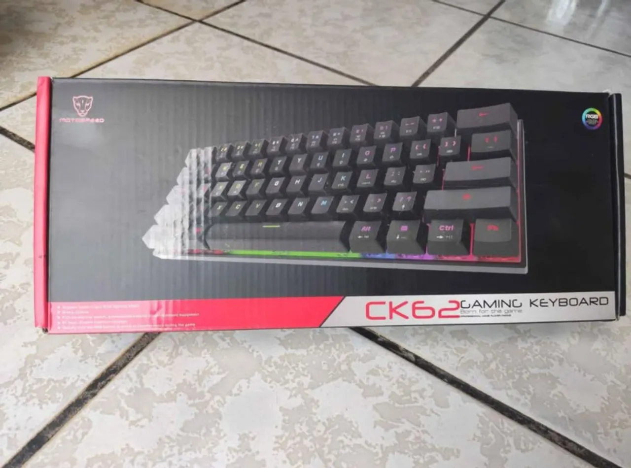Teclado Gamer MotoSpeed CK62