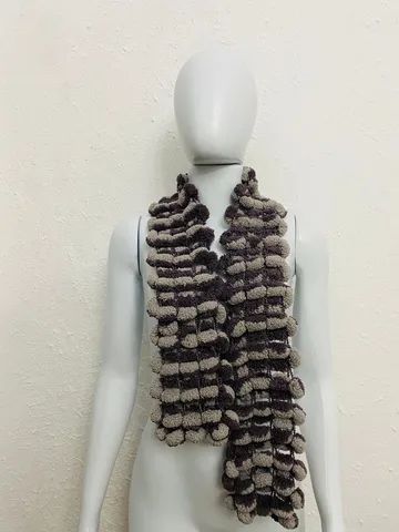 Cachecol Pluf Bolinhas Cinza Claro / Cinza Escuro Bom Estado