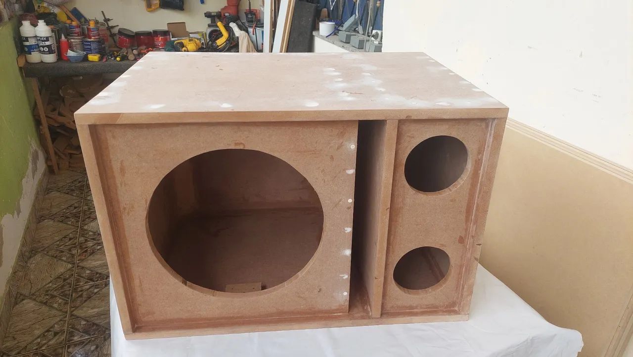 12-inch three-way speaker box, driver and tweeter64520767536258120