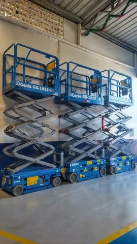 Locação de plataforma elevatória tesoura 10 metros - Foto 2