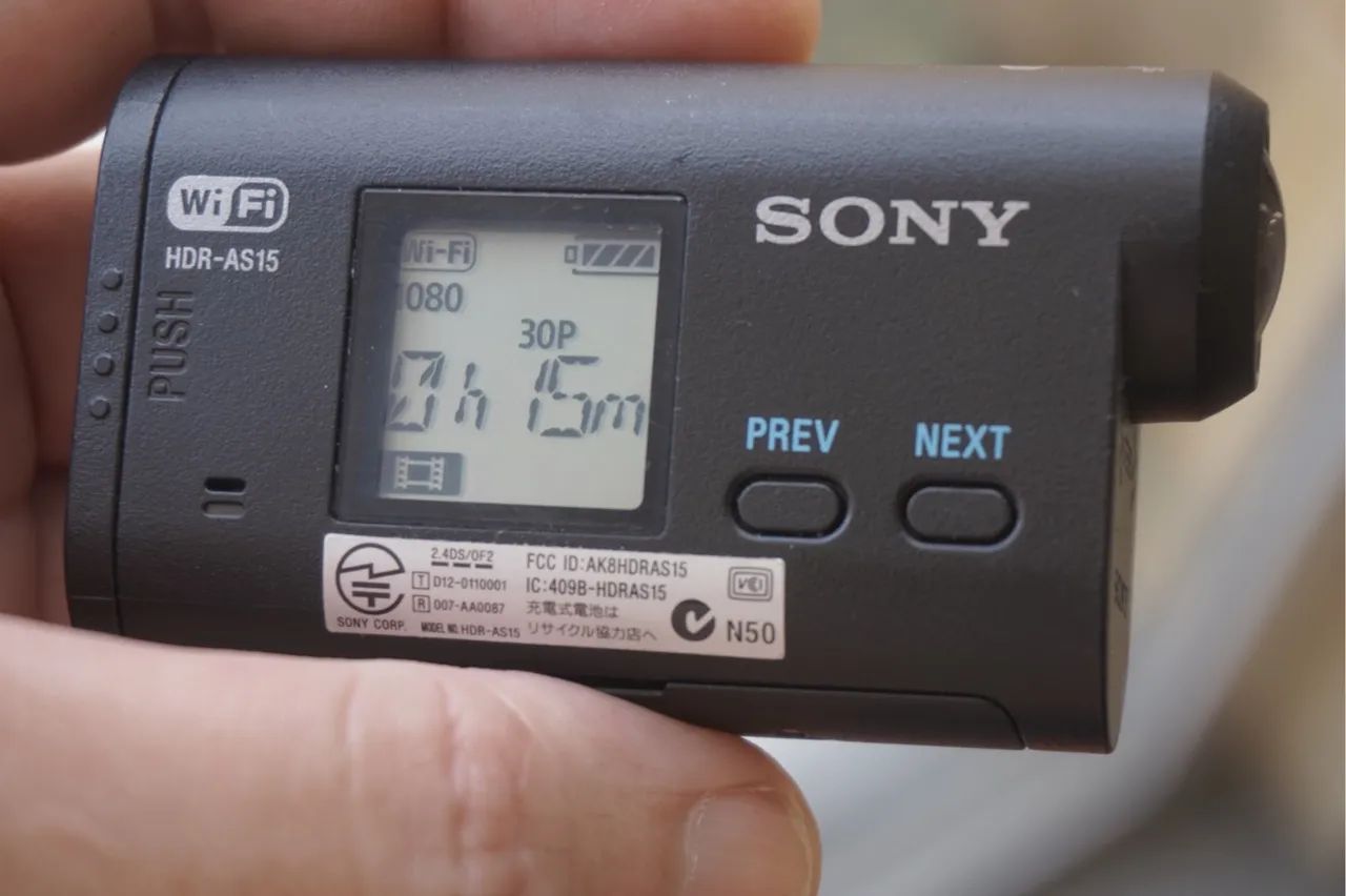 Câmera de ação Sony HDR-AS15 a prova d?água - com case estanque - Foto 2