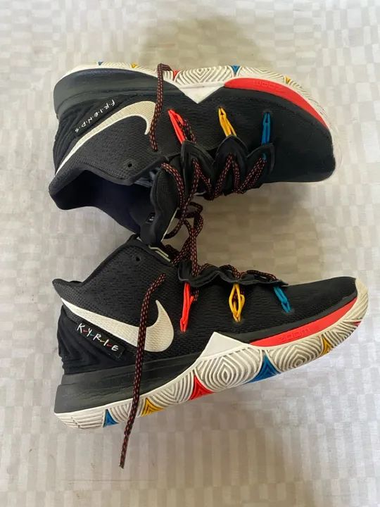 Tenis Nike Kyrie 5 Friends Calcados Jardim Colorado Sao Paulo 1346745090 OLX