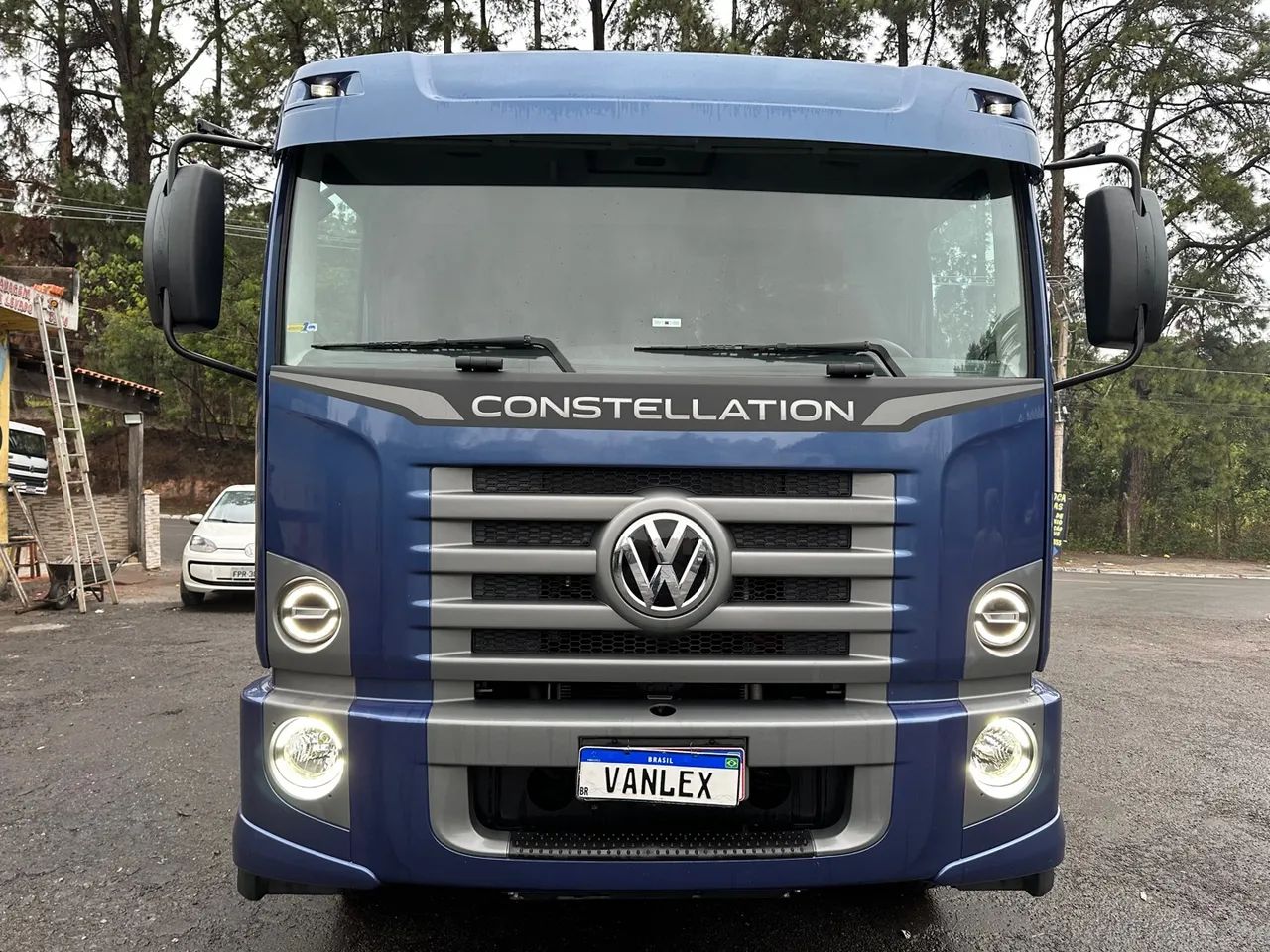 Vw 26260 2024 6x2 truck carroceria 22.000km pneus novos  - Foto 9