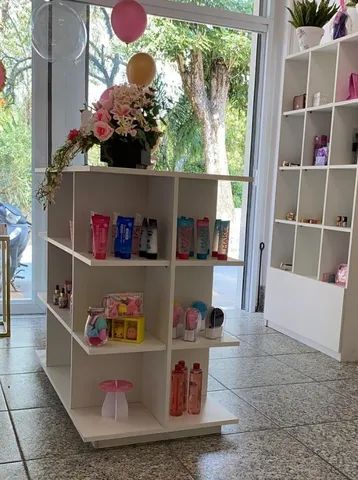 Balcão central de loja estilo ilha gondola branco