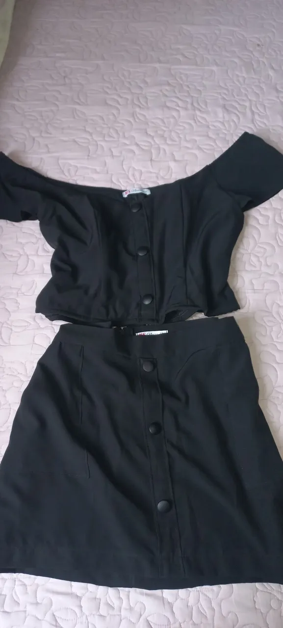 Conjunto Saia e Blusa Preto