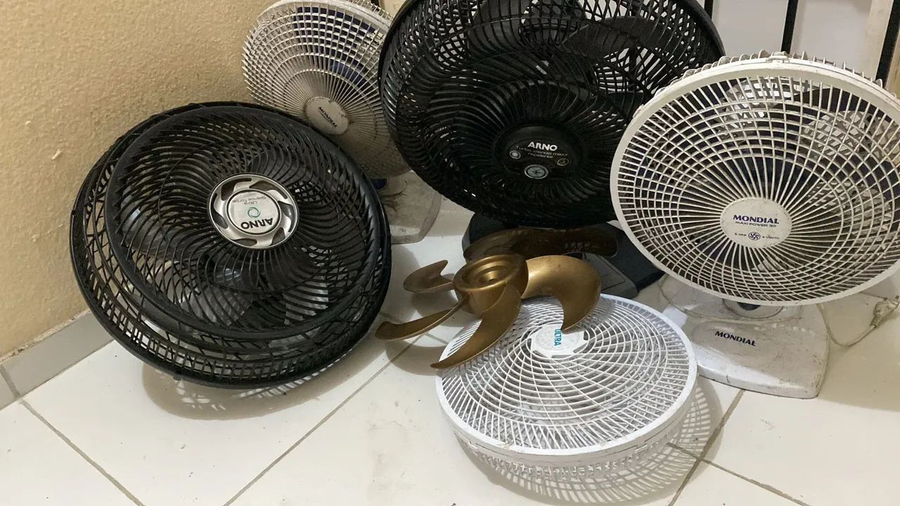 Vendo esses ventiladores com defeito  - Foto 5