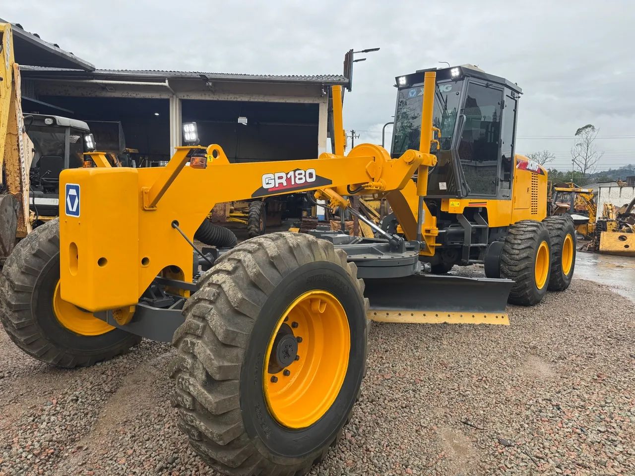 Motoniveladora Xcmg GR180
