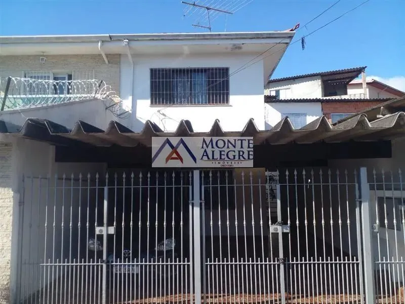 Sobrados à venda no Jardim Cidália com 3 dormitórios e área de 164 m² disponível!