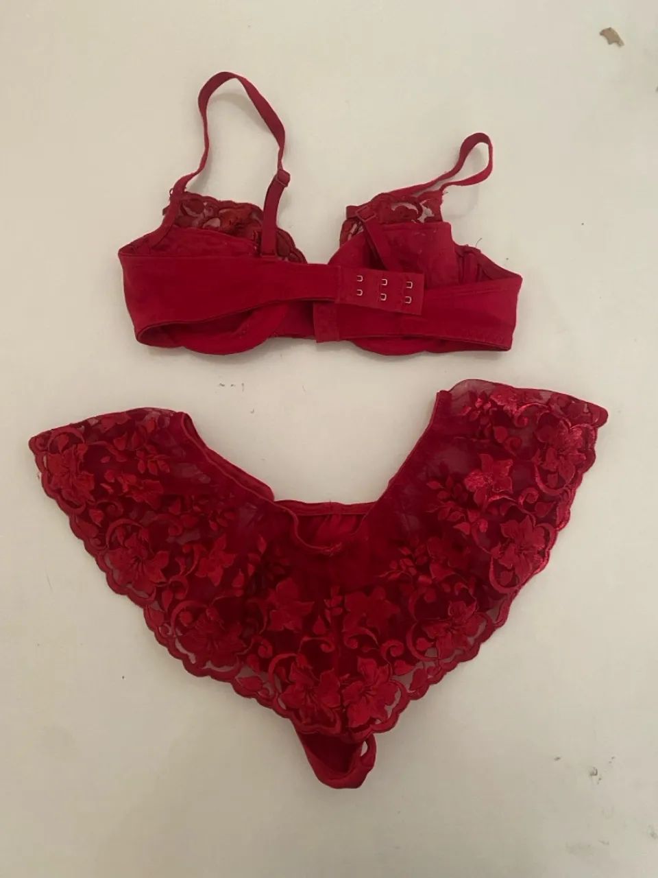 Conjunto lingerie vermelho com renda - Foto 2