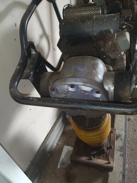 Compactador de solo a gasolina VipartVC74l