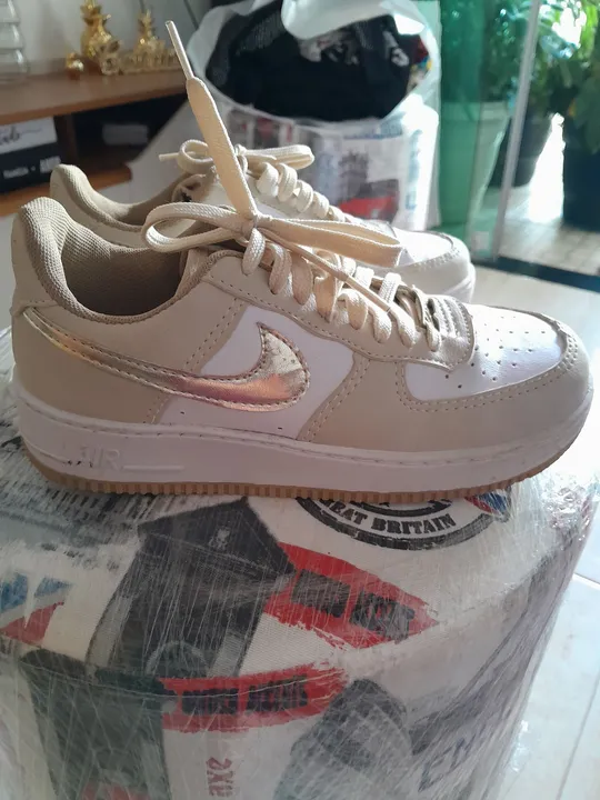 Tênis Nike Air Force 1 Low - Bege
