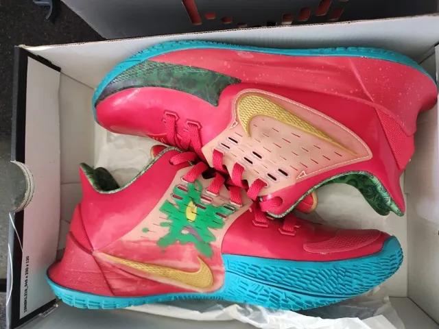 Tênis Nike Kyrie 2 Low Mr Krabs
