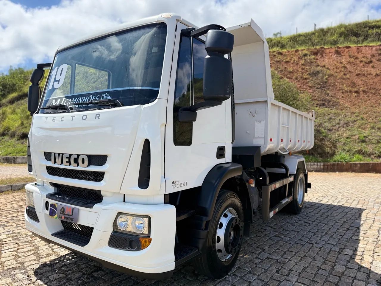 Iveco Tector 170E21 Caçamba - 2019 - Foto 3