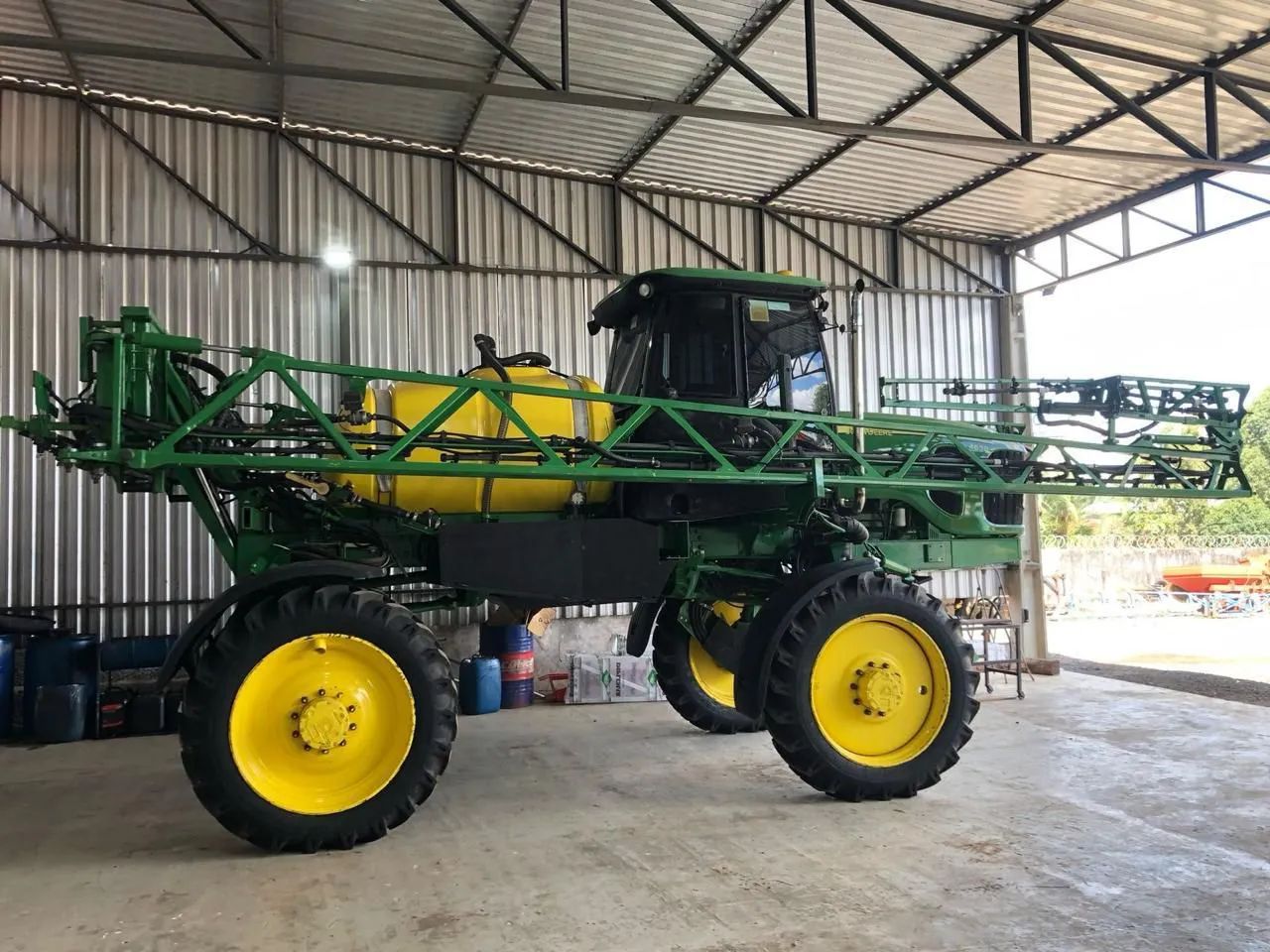 Pulverizador Agrícola John Deere - Foto 4
