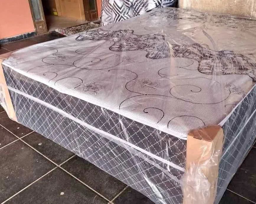Cama Box Casal com Colchão  conjugado- Novo