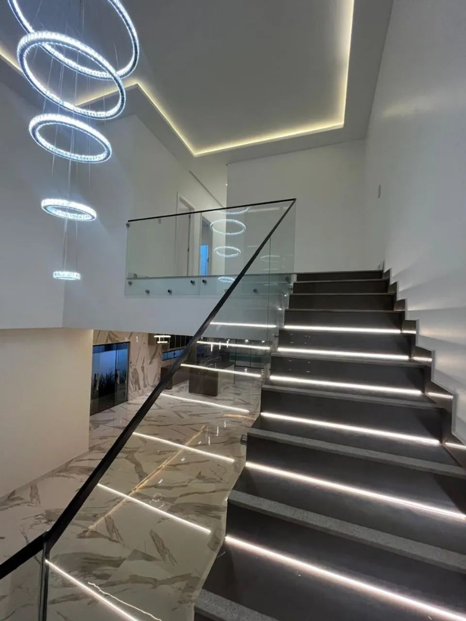 Vende linda casa no Condomínio Jardins do lago  - Foto 4