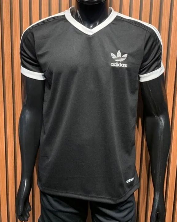 Camiseta Adidas e times de futebol
