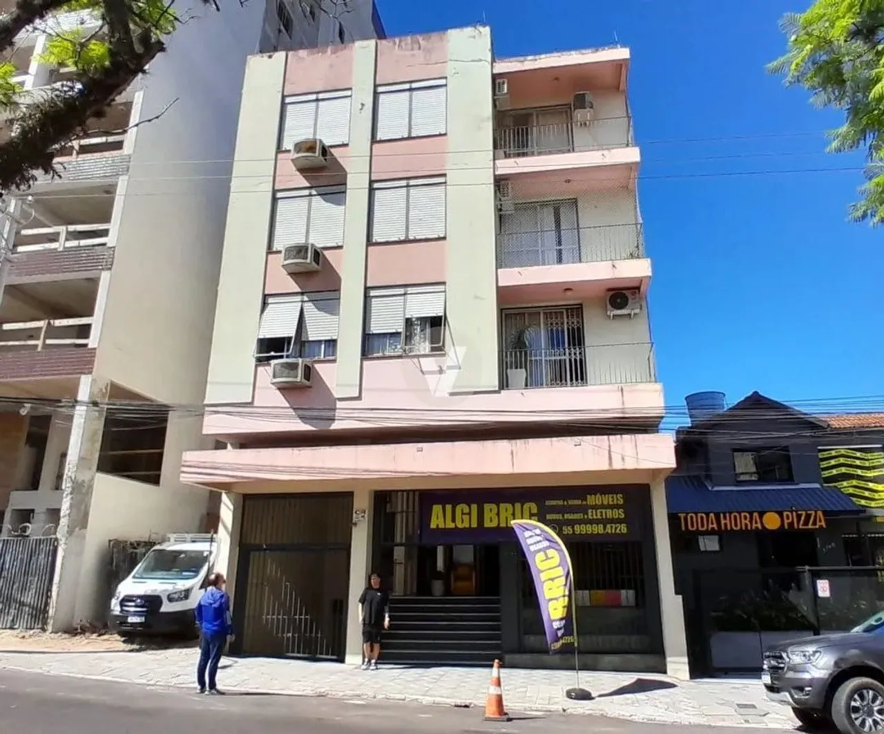 Apartamento 1 dormitório semimobiliado na Av. Presidente Vargas