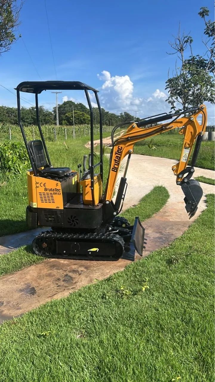 Mini Escavadeira BrutaTec - Ideal para diversas aplicações! - Foto 2
