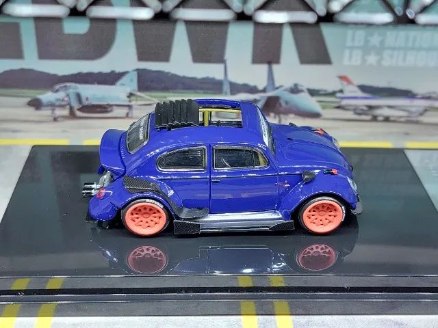 VW Fusca "RWB" 1/64 - Ragtop - Foto 3