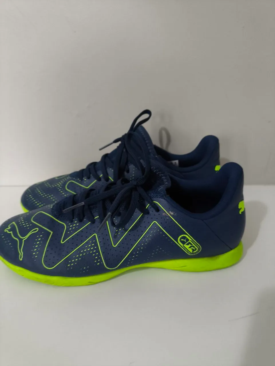 Tênis Puma Azul e Verde - Conforto e Estilo para o Seu Jogo!